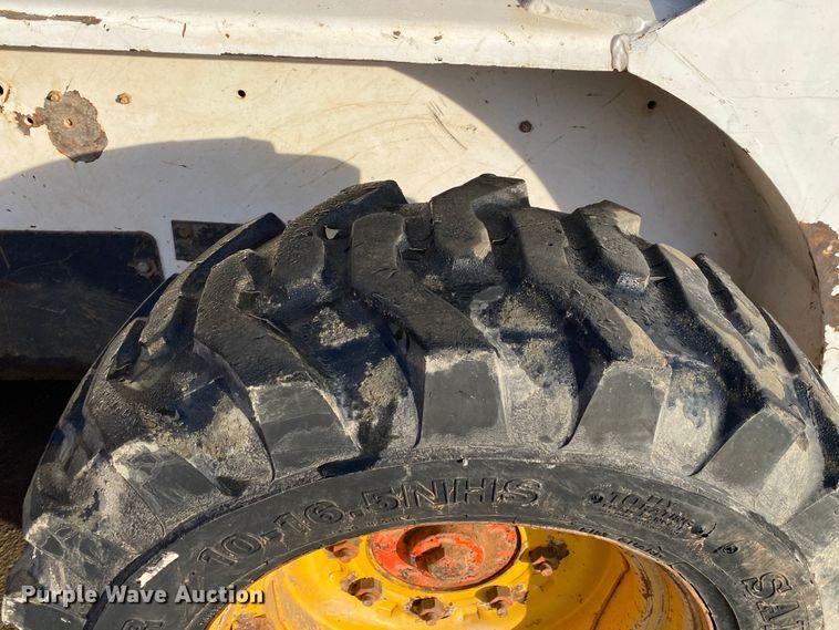 image for item DN8102 1999 Bobcat 763B  skid steer loader