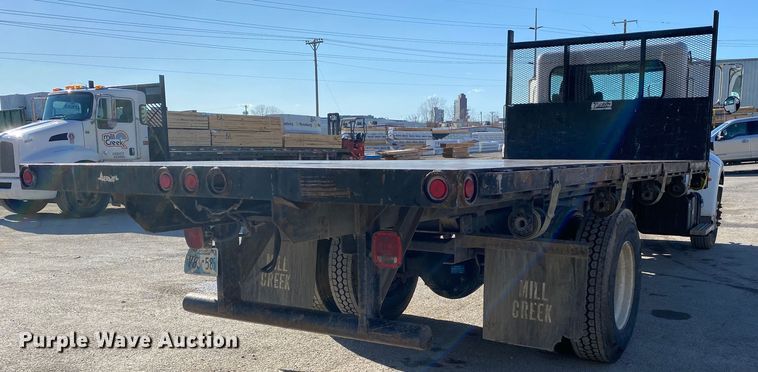 image for item DN8122 2015 Peterbilt 330  dump flatbed truck