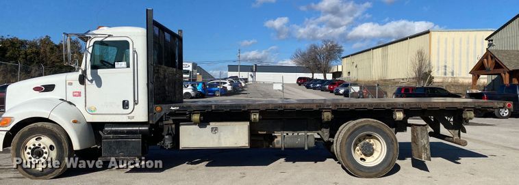 image for item DN8122 2015 Peterbilt 330  dump flatbed truck