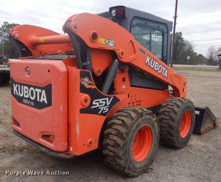 image for item DO1665 2016 Kubota SSV75 skid steer loader