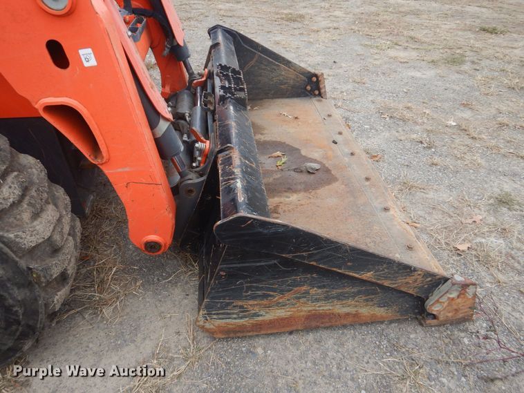 image for item DO1665 2016 Kubota SSV75 skid steer loader