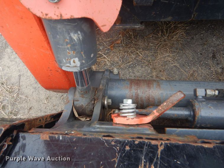 image for item DO1665 2016 Kubota SSV75 skid steer loader