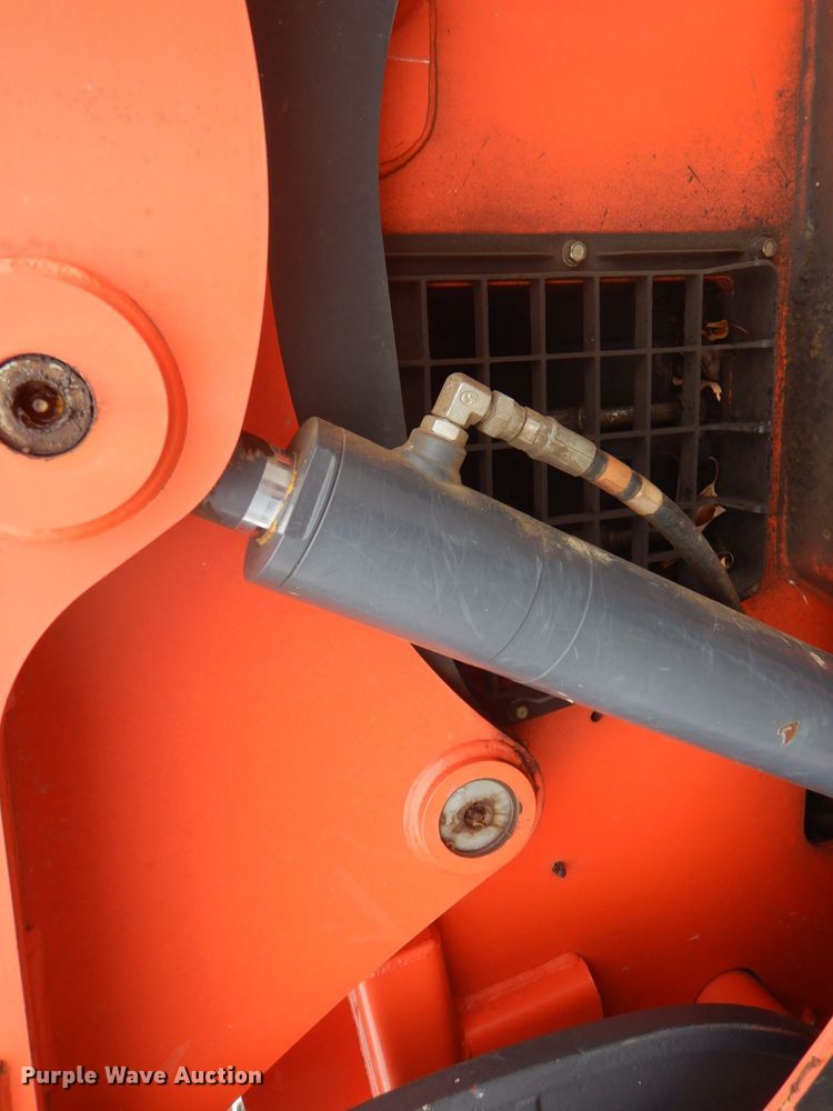 image for item DO1665 2016 Kubota SSV75 skid steer loader