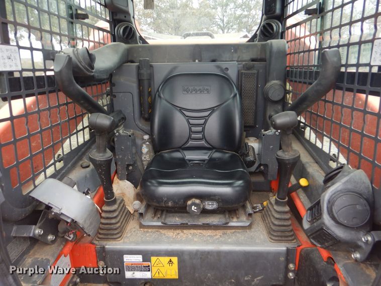 image for item DO1665 2016 Kubota SSV75 skid steer loader