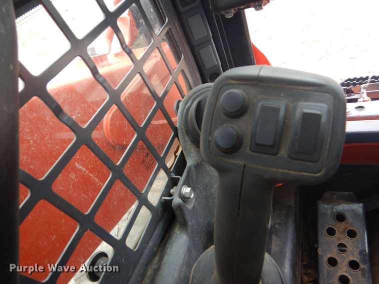 image for item DO1665 2016 Kubota SSV75 skid steer loader