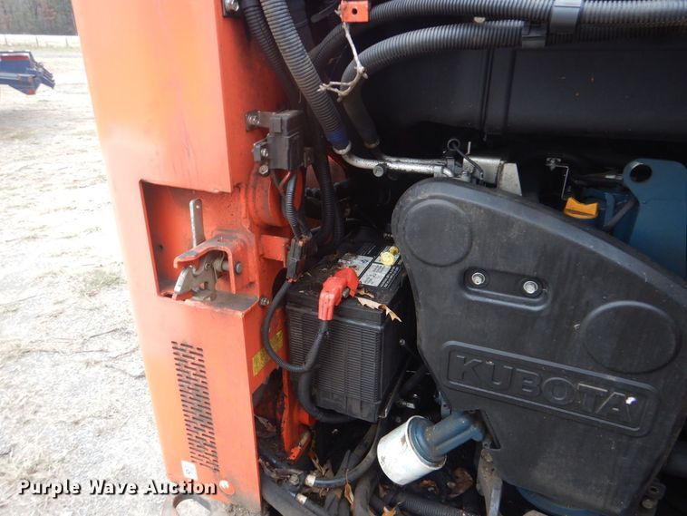 image for item DO1665 2016 Kubota SSV75 skid steer loader