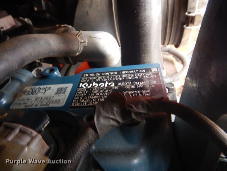 image for item DO1665 2016 Kubota SSV75 skid steer loader