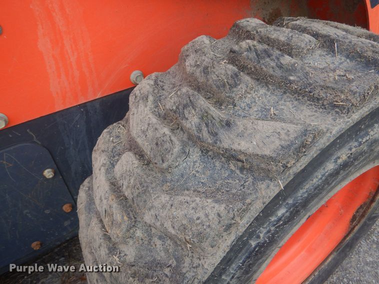 image for item DO1665 2016 Kubota SSV75 skid steer loader