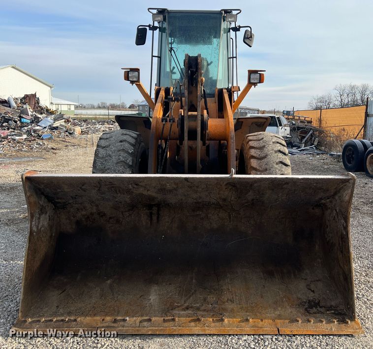 image for item DO2168 2004 Case 621D  wheel loader