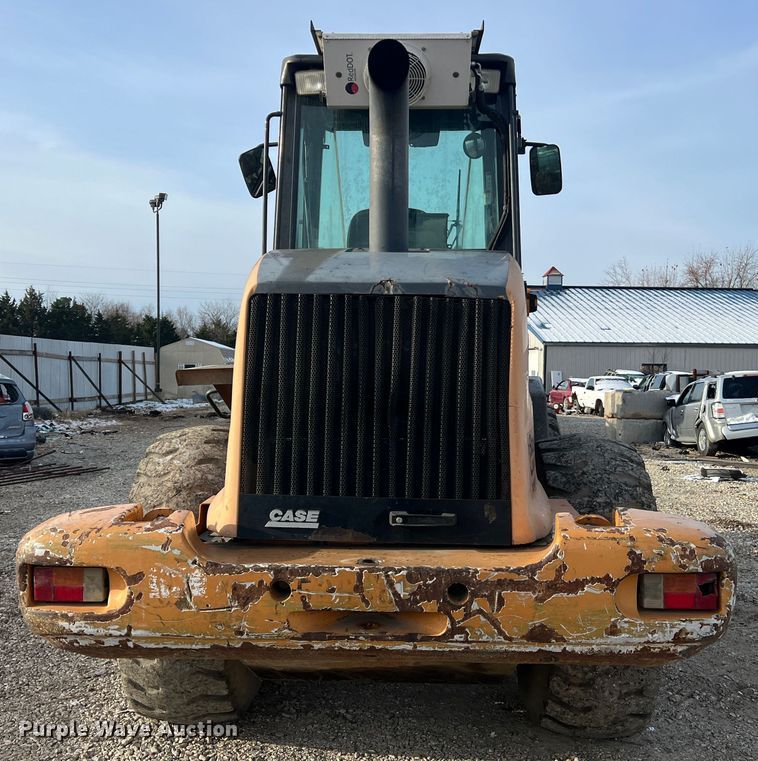 image for item DO2168 2004 Case 621D  wheel loader