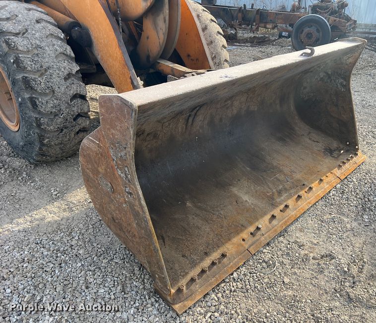 image for item DO2168 2004 Case 621D  wheel loader