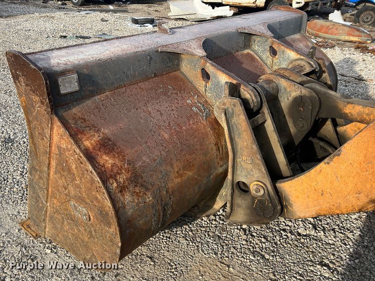 image for item DO2168 2004 Case 621D  wheel loader