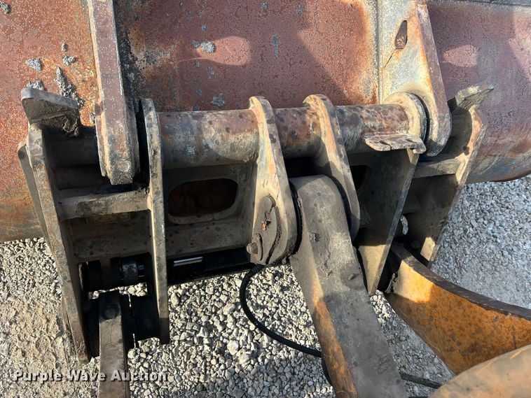 image for item DO2168 2004 Case 621D  wheel loader