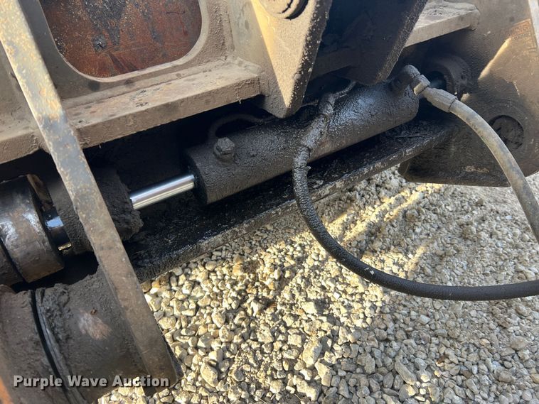 image for item DO2168 2004 Case 621D  wheel loader