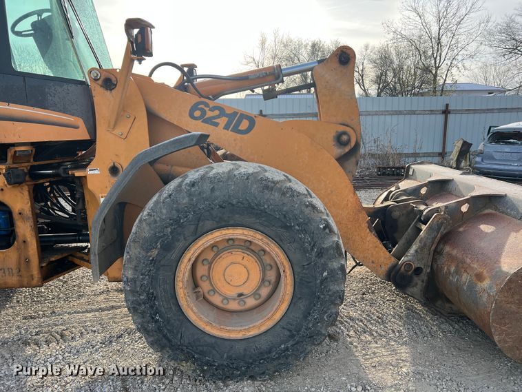 image for item DO2168 2004 Case 621D  wheel loader