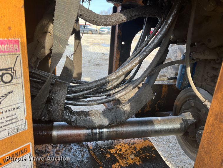 image for item DO2168 2004 Case 621D  wheel loader