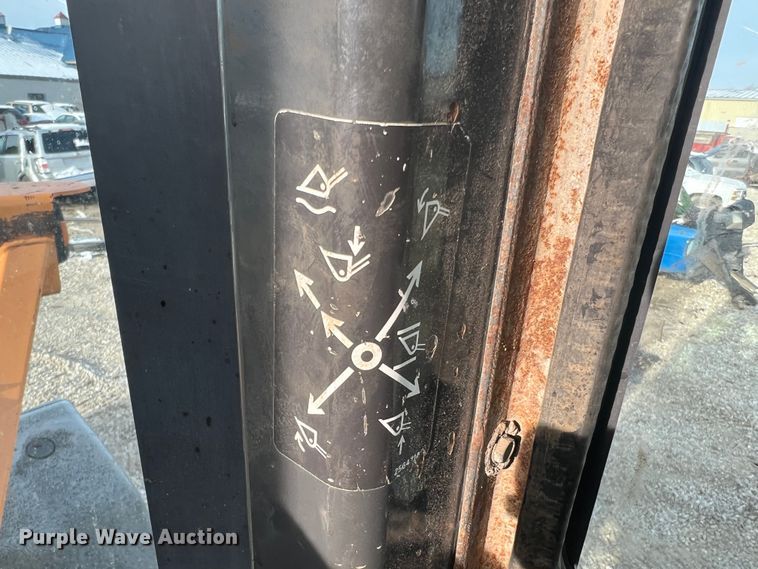 image for item DO2168 2004 Case 621D  wheel loader