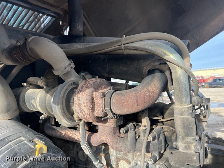 image for item DO2168 2004 Case 621D  wheel loader