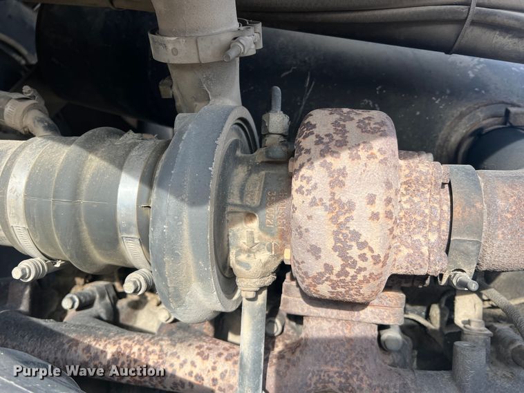 image for item DO2168 2004 Case 621D  wheel loader