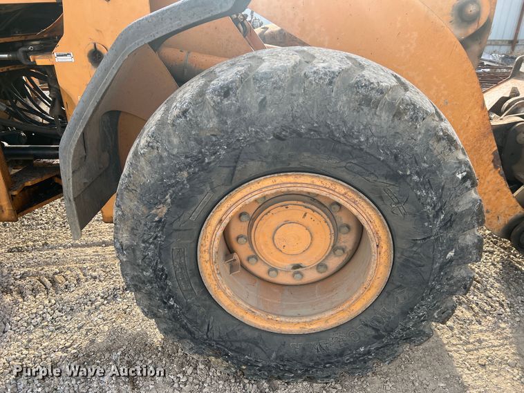 image for item DO2168 2004 Case 621D  wheel loader
