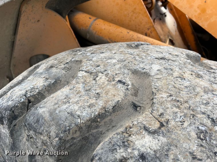 image for item DO2168 2004 Case 621D  wheel loader