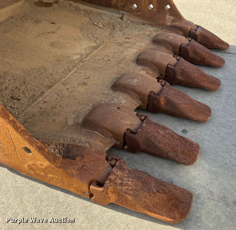 image for item DO2170 2013 Komatsu PC360LC-10  excavator