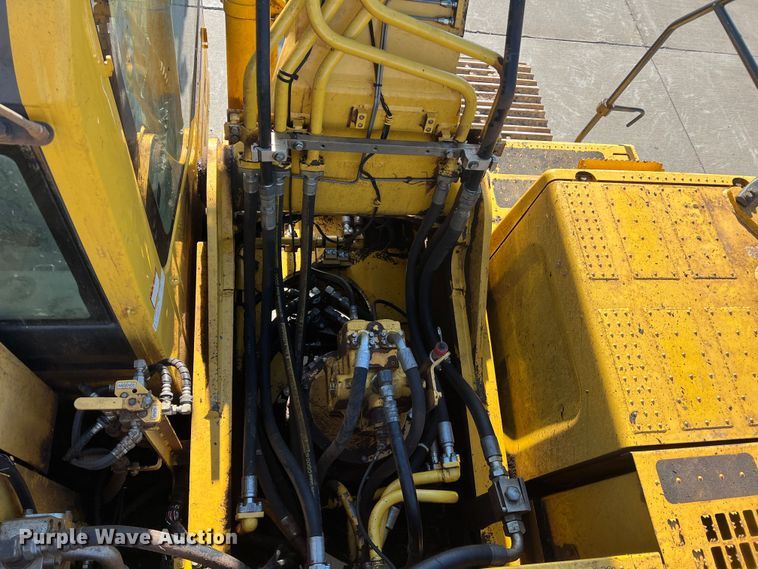 image for item DO2170 2013 Komatsu PC360LC-10  excavator