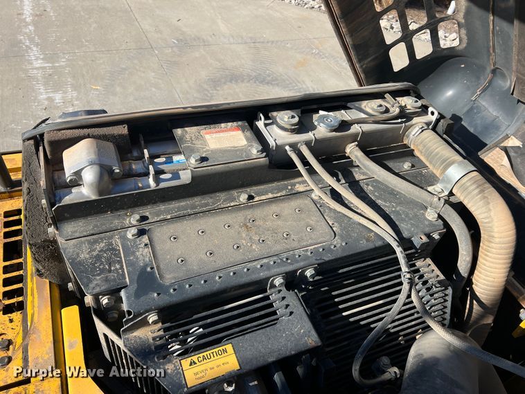 image for item DO2170 2013 Komatsu PC360LC-10  excavator