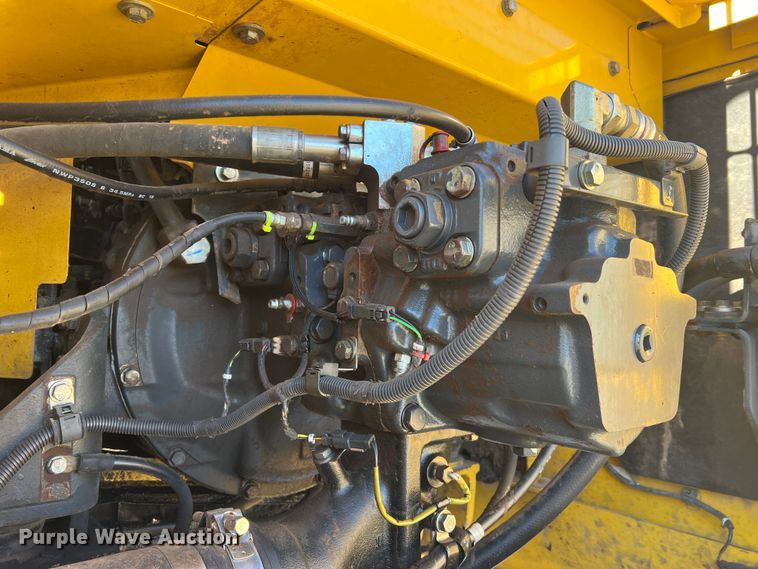 image for item DO2170 2013 Komatsu PC360LC-10  excavator