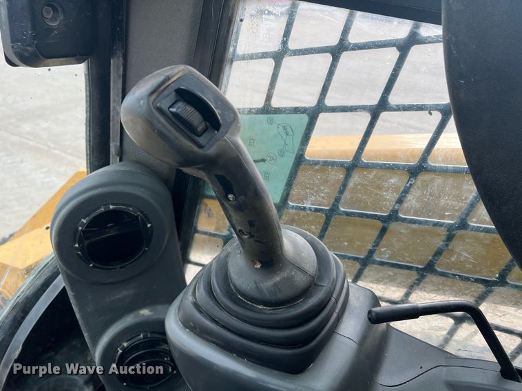 image for item DO2171 2018 Caterpillar 299D2  skid steer loader