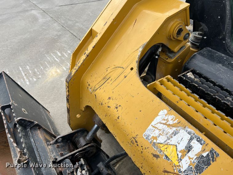 image for item DO2172 2019 Caterpillar 299D2  skid steer loader