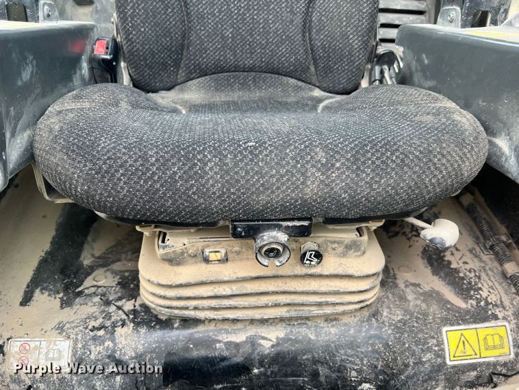 image for item DO2172 2019 Caterpillar 299D2  skid steer loader