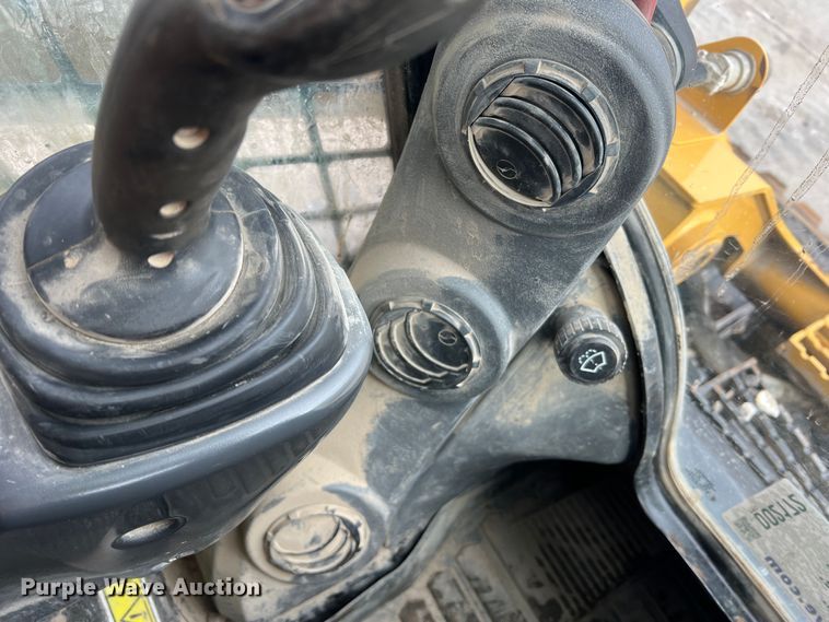 image for item DO2172 2019 Caterpillar 299D2  skid steer loader