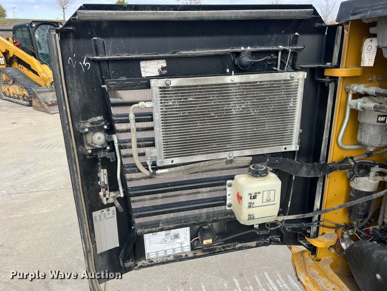 image for item DO2172 2019 Caterpillar 299D2  skid steer loader