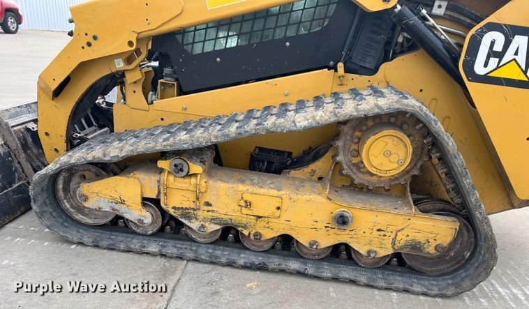 image for item DO2172 2019 Caterpillar 299D2  skid steer loader