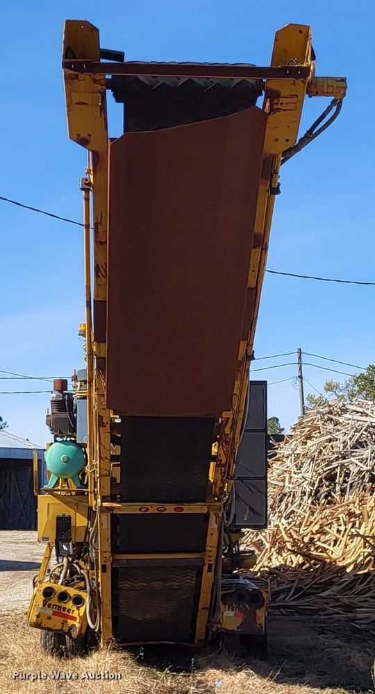 image for item DO3461 Vermeer HG525  horizontal grinder