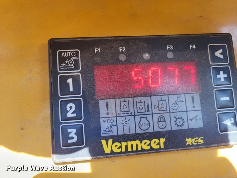image for item DO3461 Vermeer HG525  horizontal grinder
