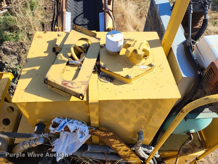 image for item DO3461 Vermeer HG525  horizontal grinder