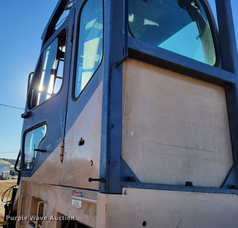 image for item DO3462 Thunderbird 1238L  log loader