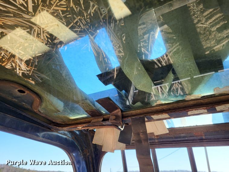 image for item DO3462 Thunderbird 1238L  log loader