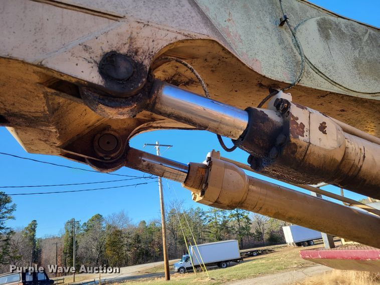 image for item DO3462 Thunderbird 1238L  log loader