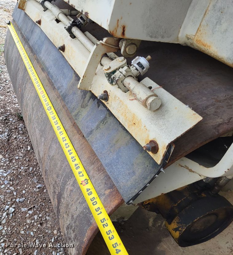 image for item DO3464 1994 Ingersoll Rand DD32  double drum vibratory roller