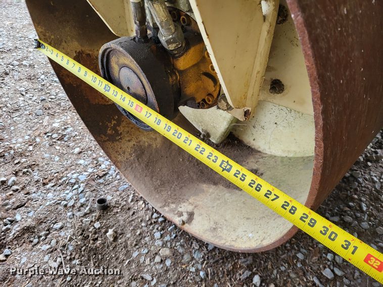 image for item DO3464 1994 Ingersoll Rand DD32  double drum vibratory roller