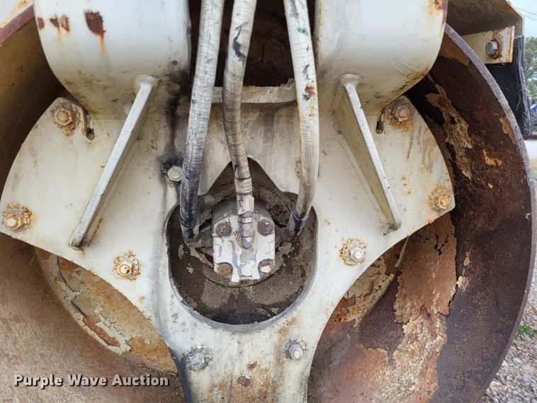 image for item DO3464 1994 Ingersoll Rand DD32  double drum vibratory roller