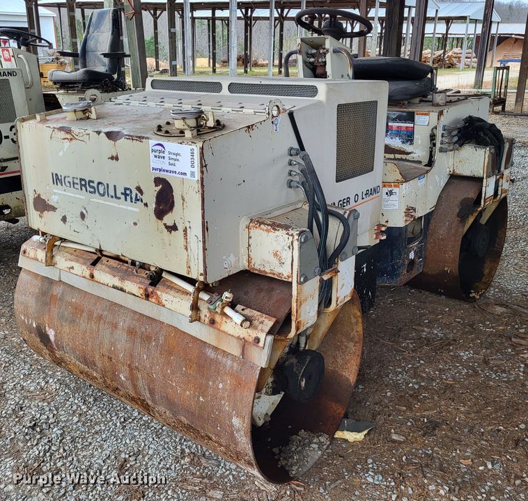 image for item DO3465 1998 Ingersoll Rand DD32  double drum vibratory roller