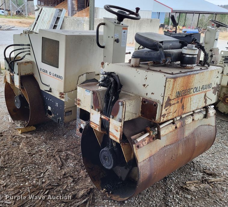 image for item DO3465 1998 Ingersoll Rand DD32  double drum vibratory roller