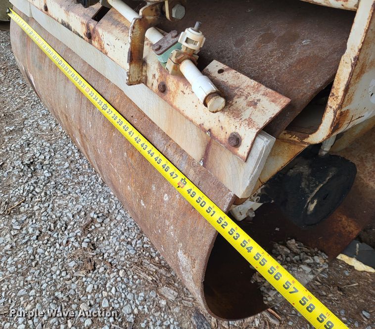 image for item DO3465 1998 Ingersoll Rand DD32  double drum vibratory roller