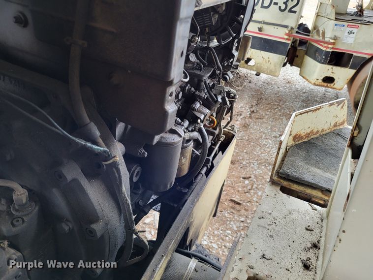 image for item DO3465 1998 Ingersoll Rand DD32  double drum vibratory roller