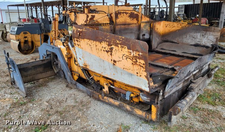 image for item DO3467 2000 Lee Boy L8500T  paver