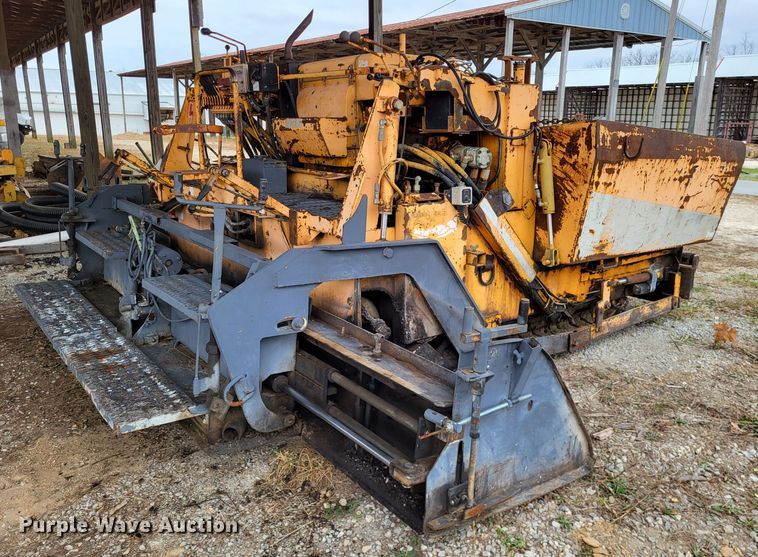 image for item DO3467 2000 Lee Boy L8500T  paver